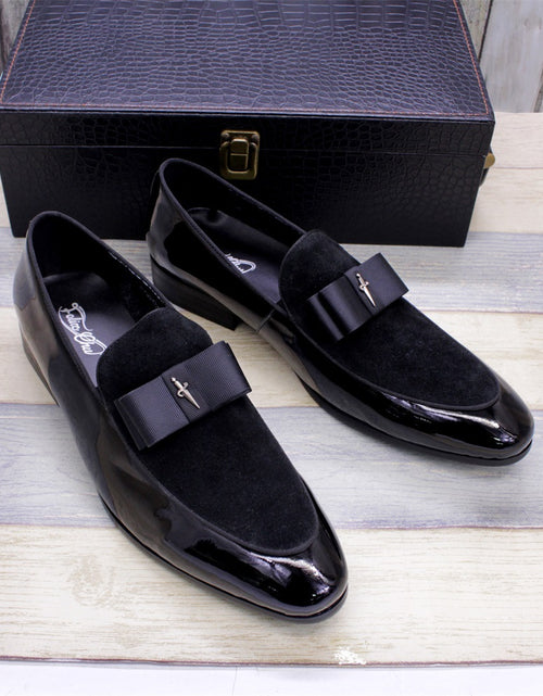 Load image into Gallery viewer, Matte Leather Patent Leather Men's Shoes
