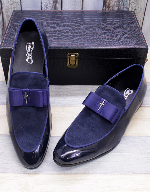 Load image into Gallery viewer, Matte Leather Patent Leather Men's Shoes
